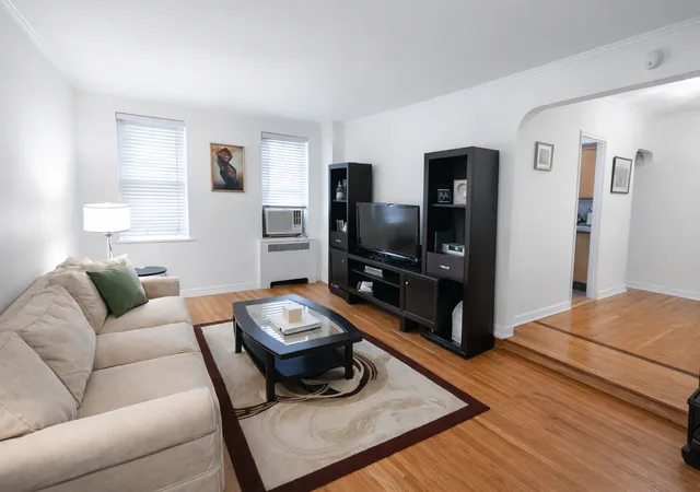 306-e-mosholu-pkwy-3f-new-york-city-ny-10458/hzid_d8755309