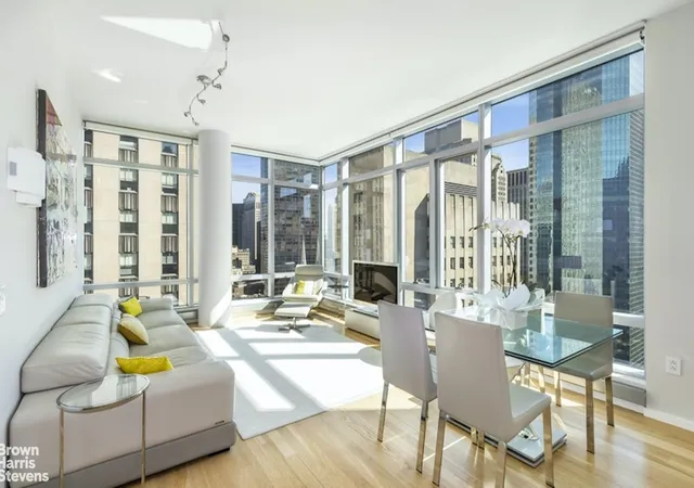18-w-48th-street-30b-new-york-ny-10036/hzid_fa90409f