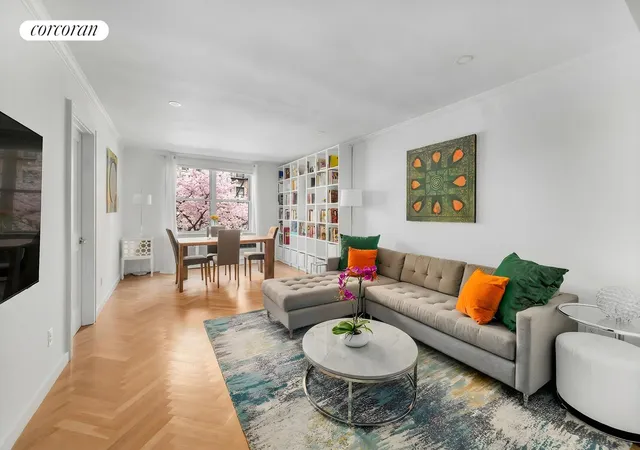 302-e-88th-st-2f-new-york-city-ny-10128/hzid_42e0992d