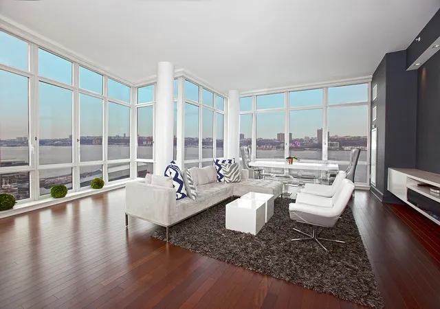 60-riverside-blvd-2011-new-york-ny-10069/hzid_a23d3061