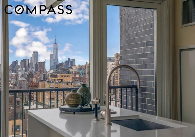 300-e-23rd-street-pha-new-york-city-ny-10010/hzid_4c1a75dc
