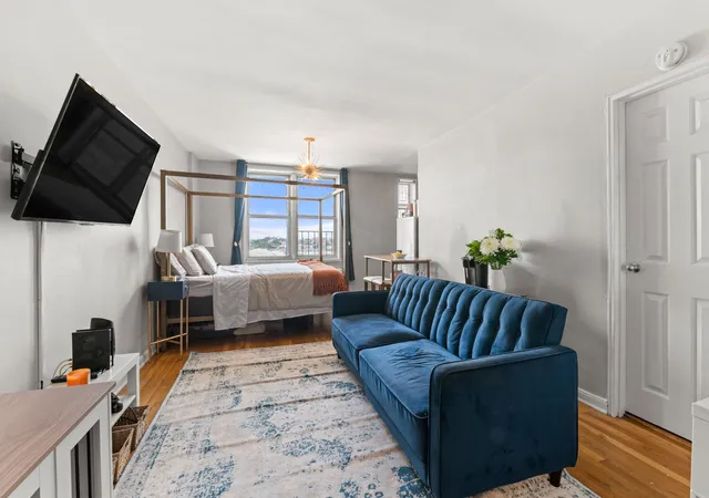 46-01-39th-ave-509-new-york-city-ny-11104/hzid_f5412ba6