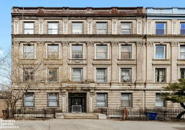 1285-dean-st-new-york-city-ny-11216/hzid_e25f8e4c