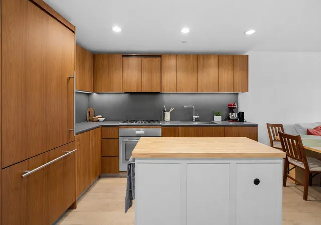 575-4th-avenue-3k-brooklyn-ny-11215/hzid_c0a7a7bd