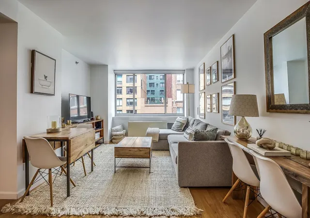 520-w-23rd-street-6-c-new-york-city-ny-10011/hzid_7952eefb