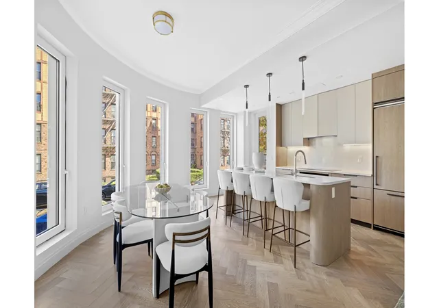 78-29-austin-st-502-new-york-city-ny-11375/hzid_7b679e88