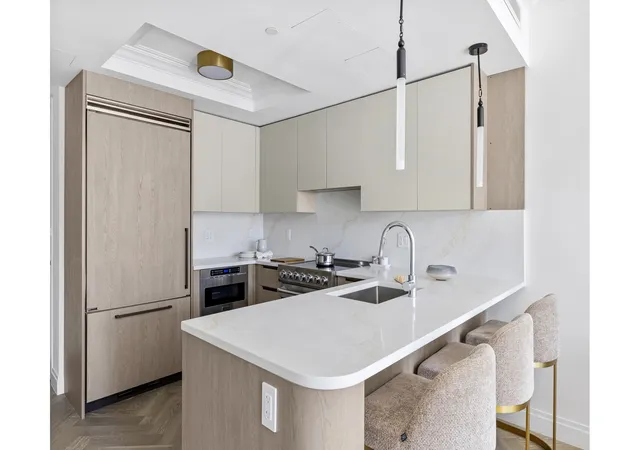 78-29-austin-st-420-new-york-city-ny-11375/hzid_5082cda5
