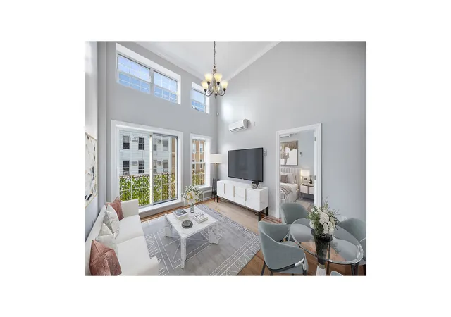 216-calyer-st-3a-new-york-city-ny-11222/hzid_61df7ce6