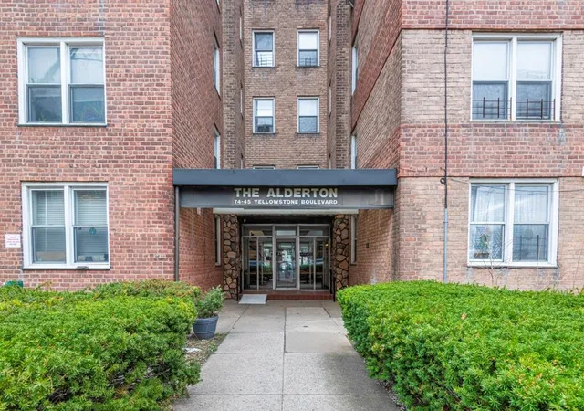 74-45-yellowstone-blvd-4-h-new-york-city-ny-11374/hzid_ca01403e