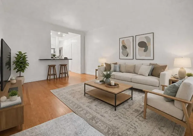 121-e-88th-st-5b-new-york-city-ny-10128/hzid_22b5ae3f