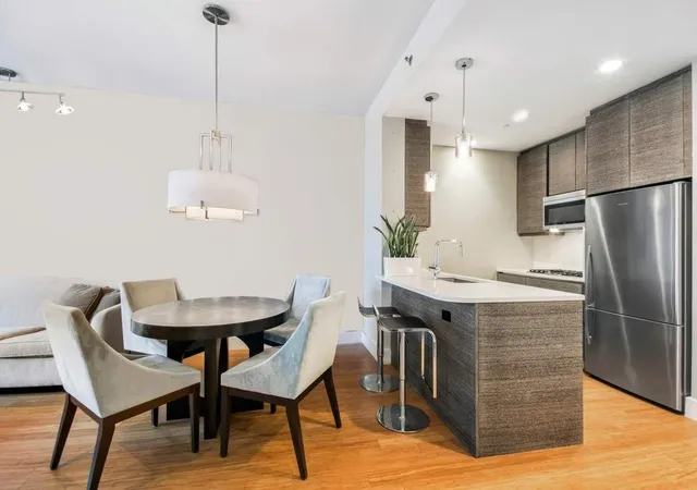 305-w-16th-street-3d-new-york-ny-10011/hzid_bd03e490