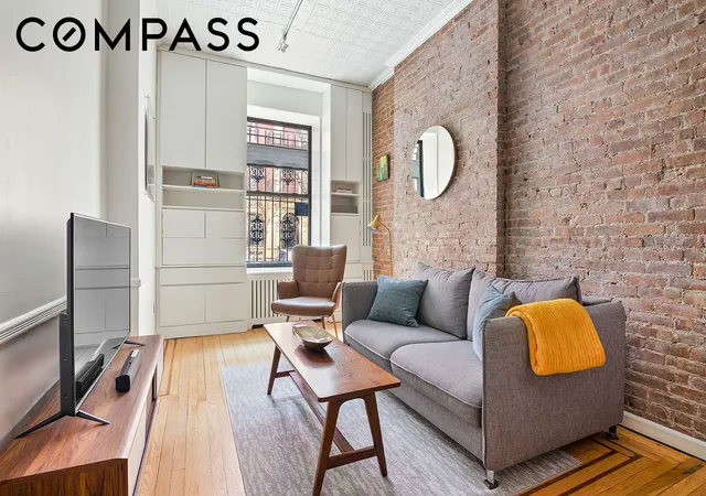 521-e-83rd-street-1w-new-york-ny-10028/hzid_13384238