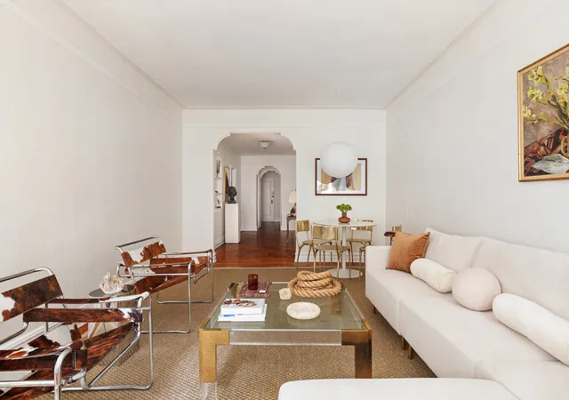 72-17-34th-avenue-apt1j-jackson-heights-ny-11372/hzid_d9d7688e