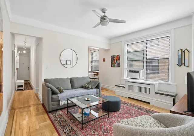 345-e-77th-st-5h-new-york-city-ny-10021/hzid_142d7fc7