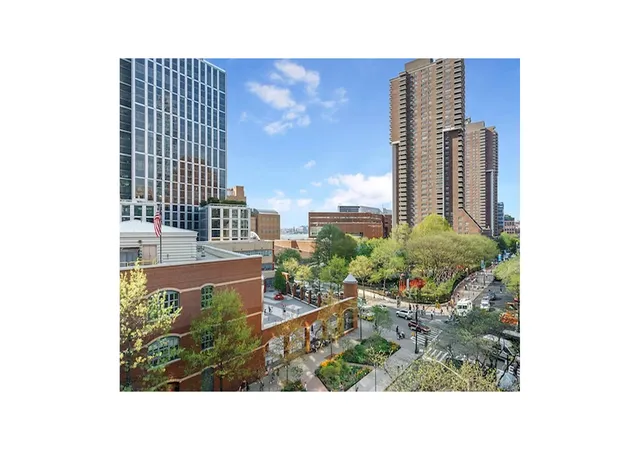 295-greenwich-st-6c-new-york-ny-10007/hzid_1e109728
