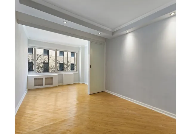 240-e-55th-st-6f-new-york-city-ny-10022/hzid_34058faf
