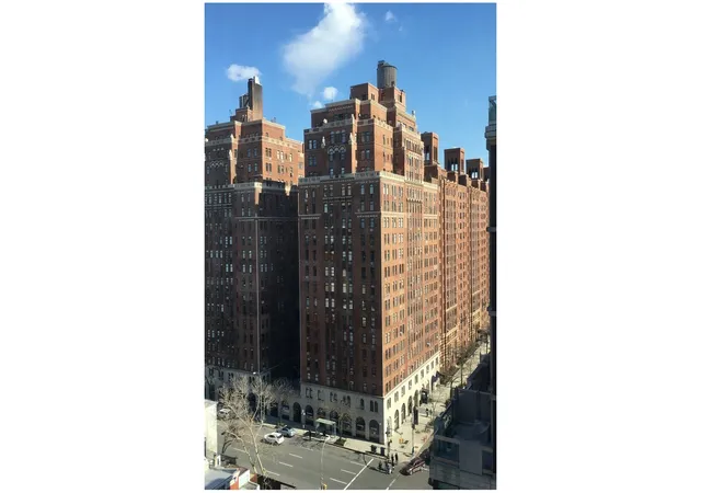 410-w-24th-st-15c-new-york-city-ny-10011/hzid_fd31f091