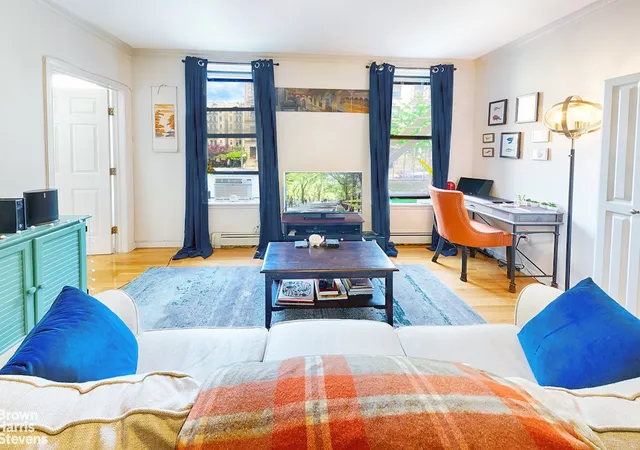 220-w-111th-st-2d-new-york-city-ny-10026/hzid_2393c24e