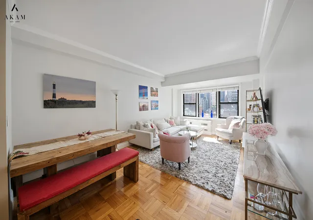 220-e-54th-st-12-h-new-york-city-ny-10022/hzid_c1b7297e