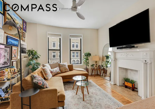 242-w-104th-street-4ef-new-york-ny-10025/hzid_4b23c3b0