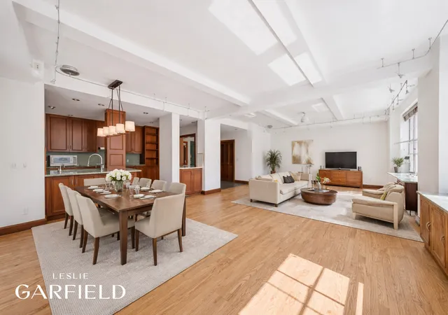 20-w-72nd-street-506-new-york-city-ny-10023/hzid_132ed51d
