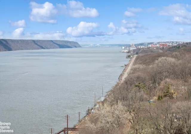 2621-palisade-ave-14c-new-york-city-ny-10463/hzid_0798c973