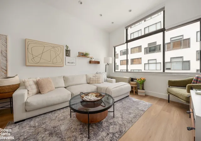 77-bleecker-st-822-new-york-city-ny-10012/hzid_c049fe4d