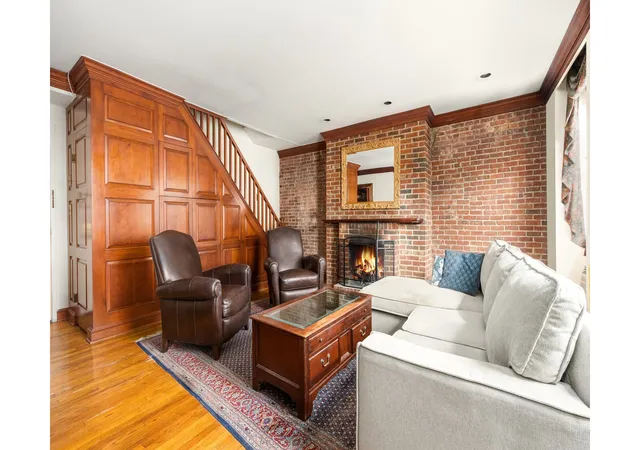 34-w-74th-street-phb-new-york-city-ny-10023/hzid_d49b6300