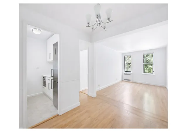 350-e-54th-street-2h-new-york-city-ny-10022/hzid_7563a25f