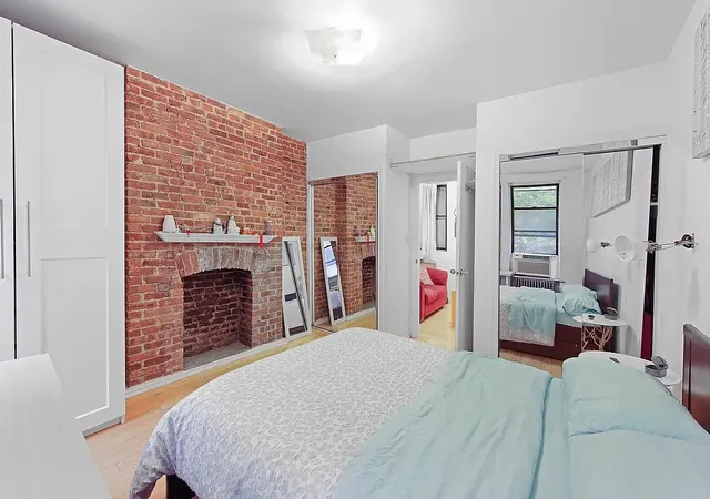 244-e-90th-street-2-c-new-york-city-ny-10128/hzid_b7c4e659