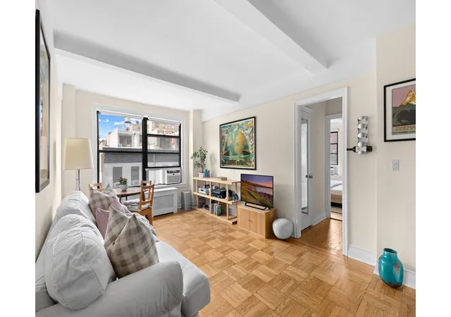 235-w-102nd-st-7n-new-york-city-ny-10025/hzid_3fe56f81