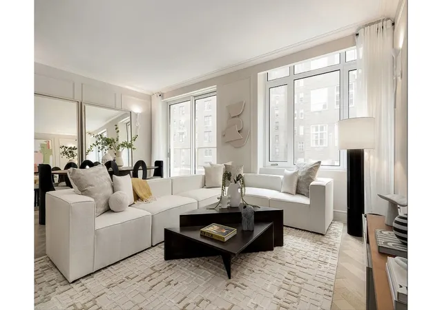 126-e-86th-street-15b-new-york-city-ny-10028/hzid_7d3f4dd3
