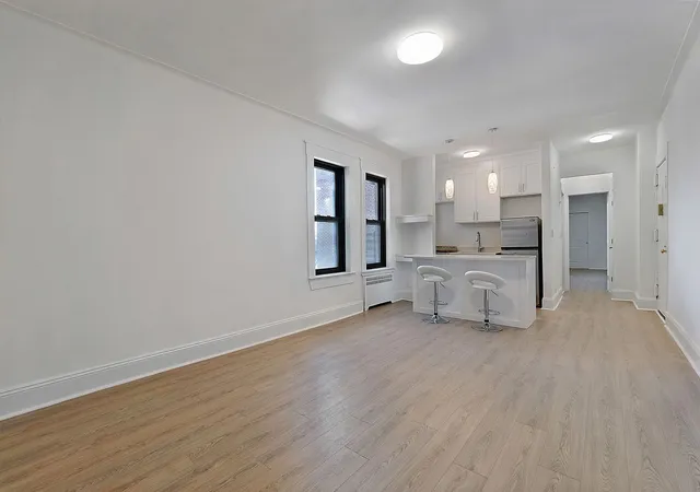 76-66-austin-st-5-k-new-york-city-ny-11375/hzid_b2f882e8
