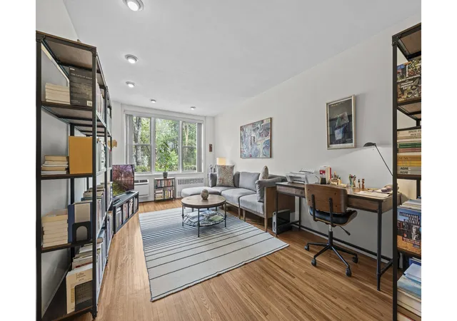 601-kappock-st-2f-new-york-city-ny-10463/hzid_1af85e09