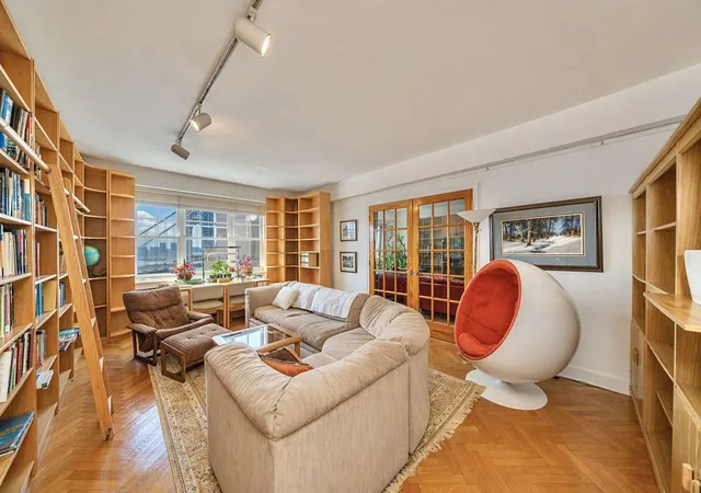 200-cabrini-blvd-121-122-new-york-city-ny-10033/hzid_594fec27