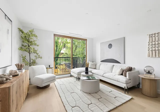 19-n-henry-st-gdn2-brooklyn-ny-11222/hzid_9d6e5858
