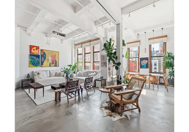 448-w-37th-street-9g-new-york-city-ny-10018/hzid_4df8353c