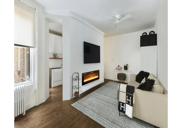 25-charles-st-2c-new-york-ny-10014/hzid_cac9a655