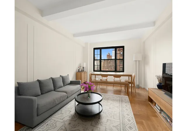 245-e-72nd-st-14c-new-york-city-ny-10021/hzid_213c3e61