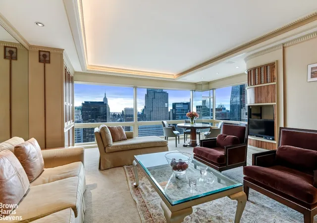 721-5th-avenue-59a-new-york-city-ny-10022/hzid_e6e3ed75