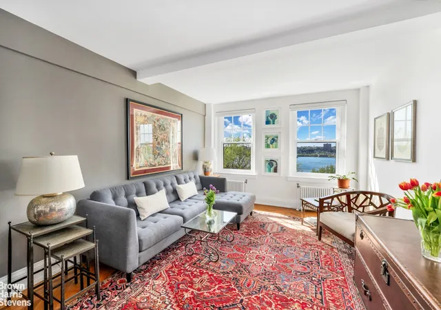 315-riverside-dr-7e-new-york-city-ny-10025/hzid_2be66576
