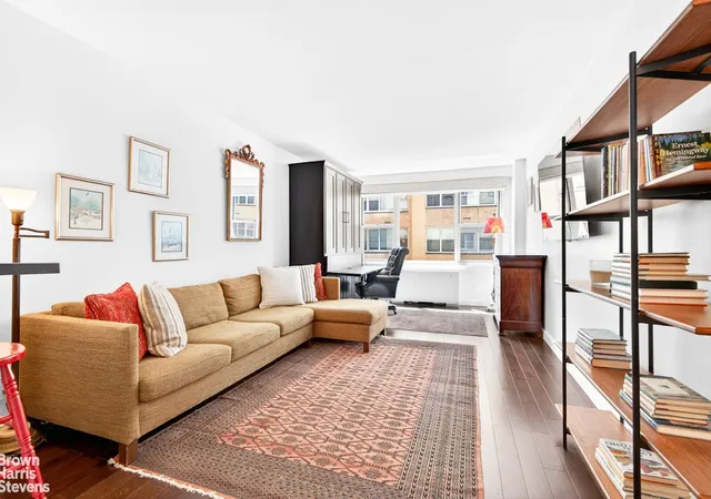 520-e-72nd-st-3g-new-york-city-ny-10021/hzid_0d6ab8be