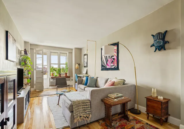 370-ocean-pkwy-6h-brooklyn-ny-11218/hzid_dc4b8bec