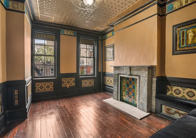 138-w-10th-st-3rw-new-york-city-ny-10014/hzid_d9323baf