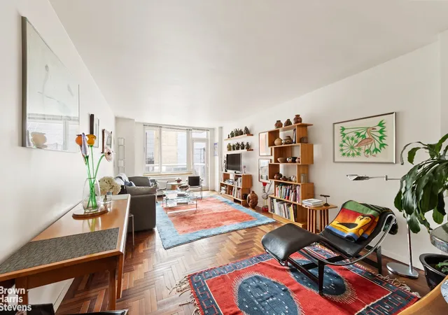 2373-broadway-530-new-york-ny-10024/hzid_77333b70