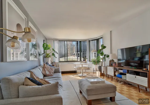 295-greenwich-st-6d-n-new-york-city-ny-10007/hzid_ffd769c9
