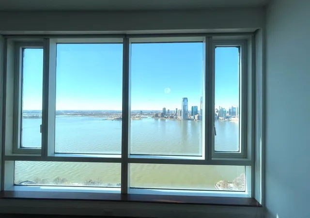 70-little-west-st-31c-new-york-city-ny-10280/hzid_e7779bed