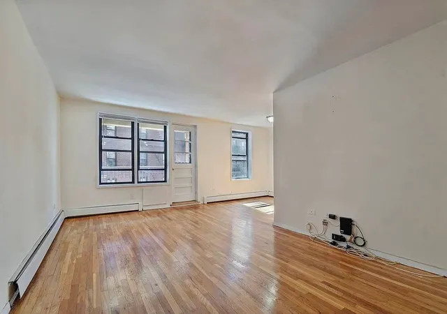 1130-stadium-ave-3-k-new-york-city-ny-10465/hzid_cf64bcfc