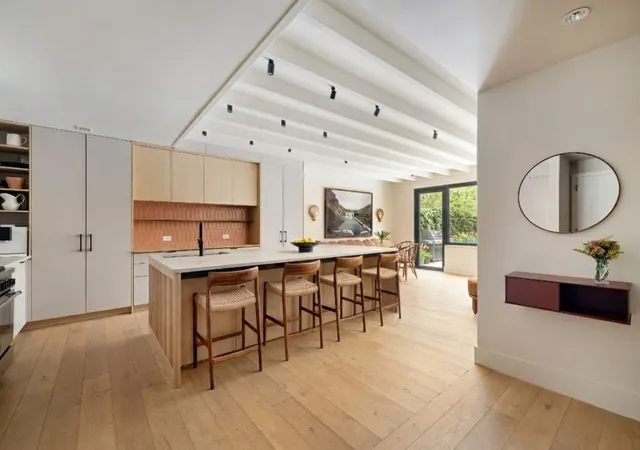 345-carroll-st-gd-new-york-city-ny-11231/hzid_38f333e1