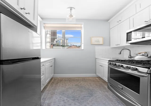 1-rutherford-pl-5r-new-york-ny-10003/hzid_1f375a94